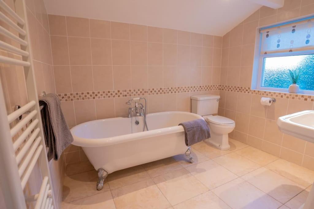 Erwenni, Llanbedrog, Abersoch Near Beach And Pub With Hot Tub Екстериор снимка